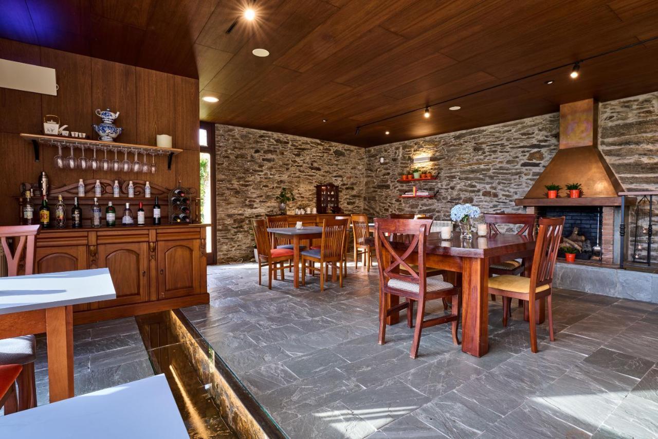 Lar Da Mota Boutique Hotel Arzúa Exteriör bild